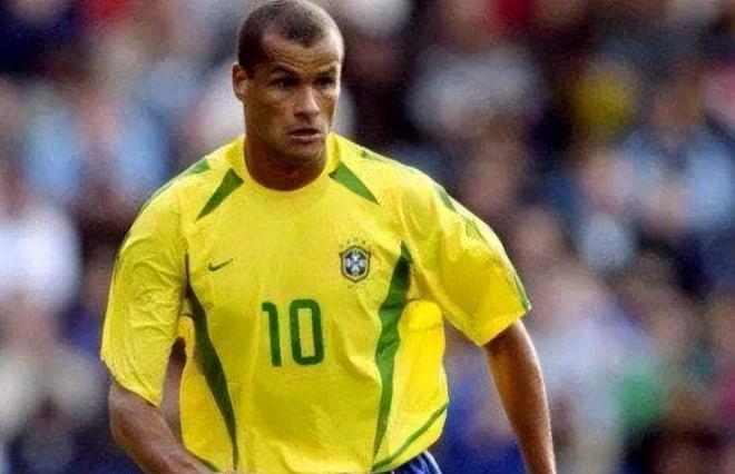 球队在攻防 球队在攻防