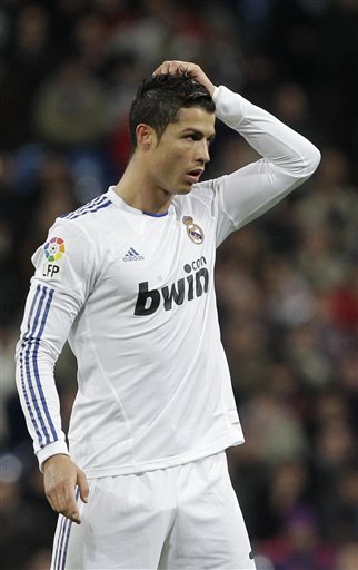 年轻球员融 年轻球员融