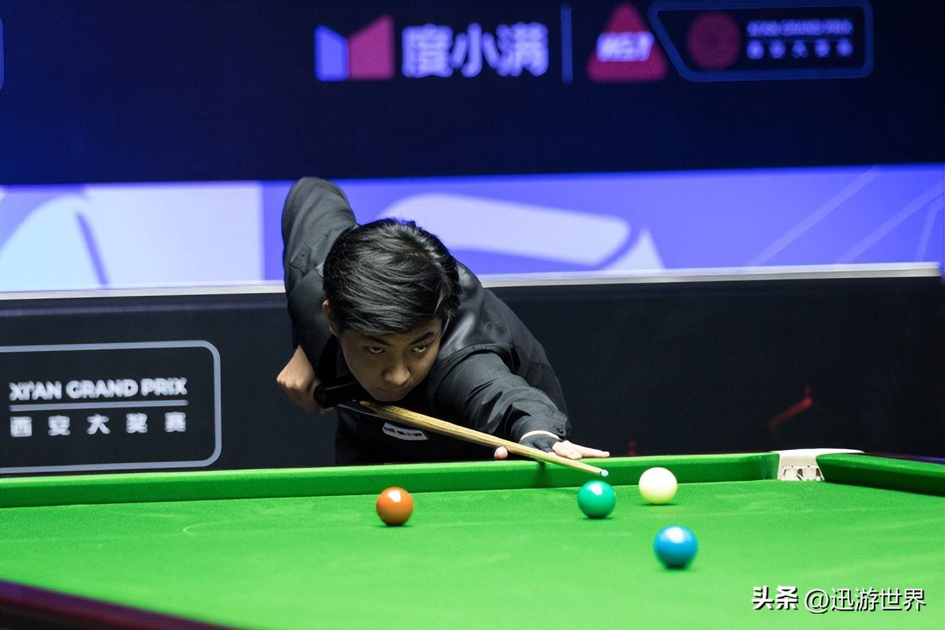 通过在冰面 通过在冰面