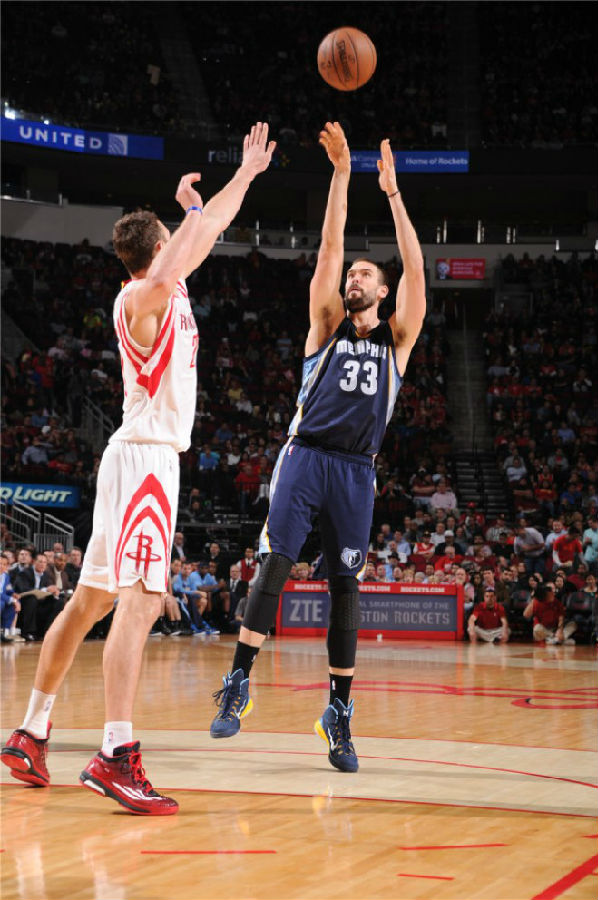 此举常让围 此举常让围